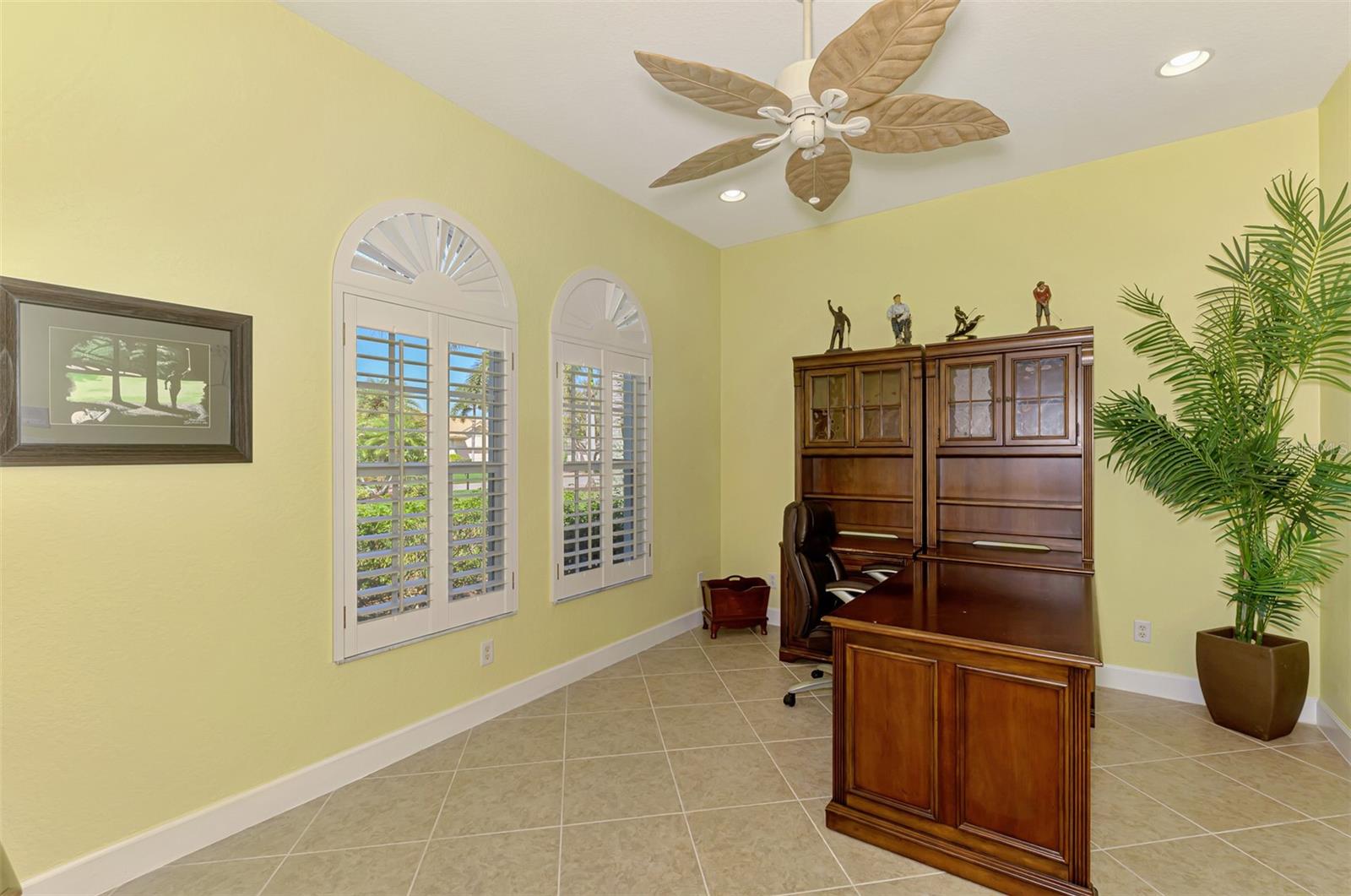 RIVERWOOD - Residential