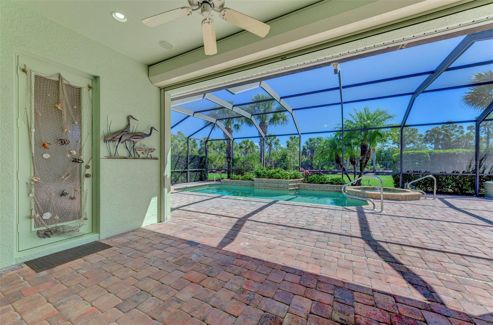 RIVERWOOD - Residential