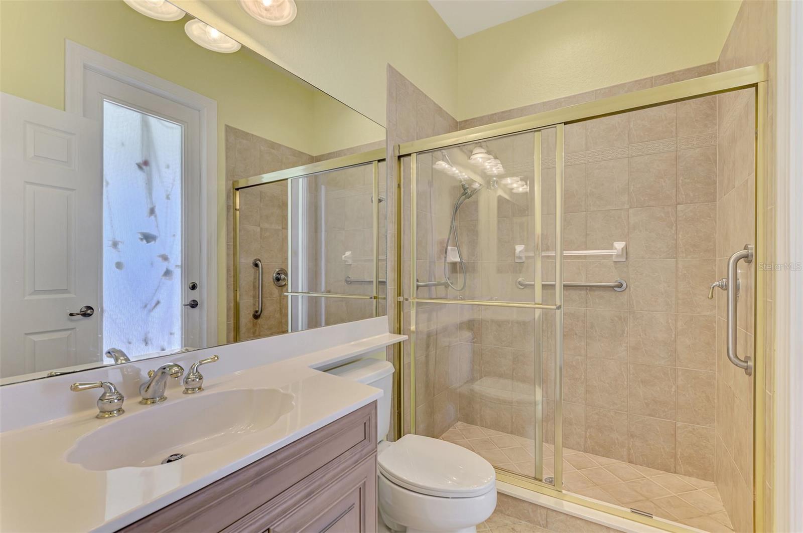 RIVERWOOD - Residential