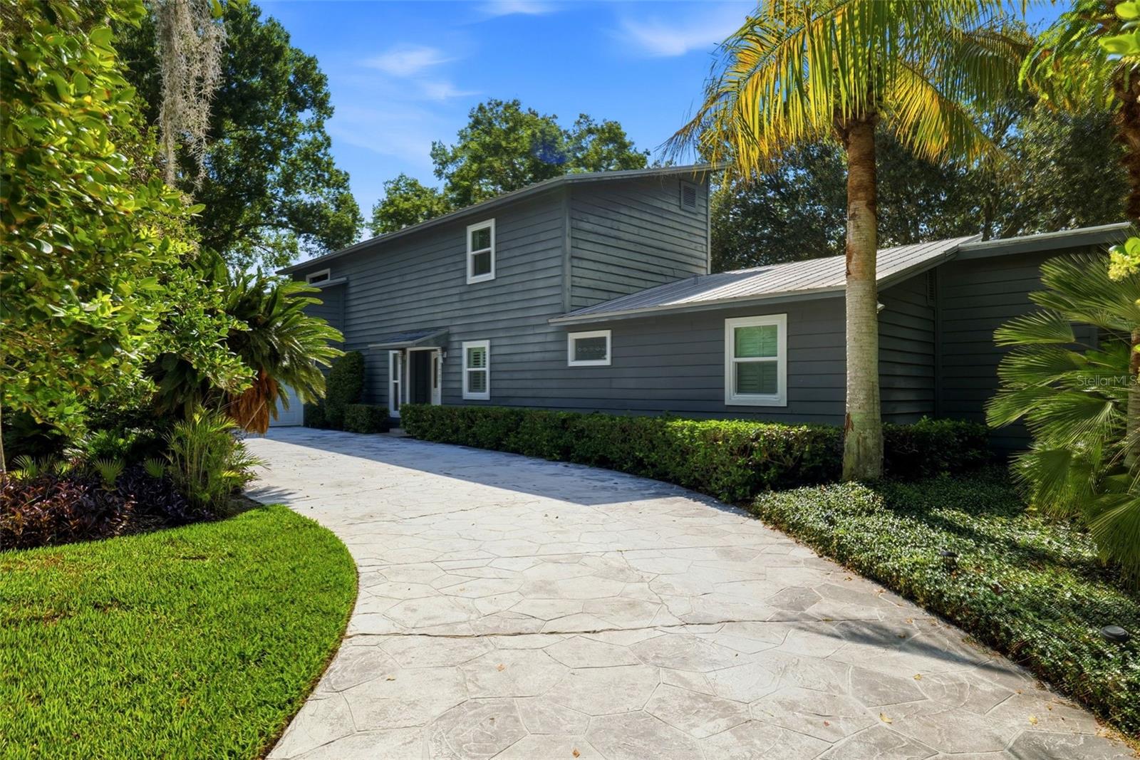 708 WARREN ROAD