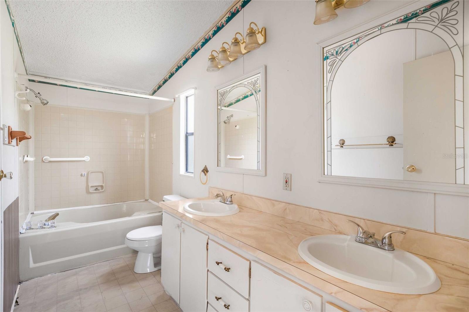 CINNAMON RIDGE - Residential