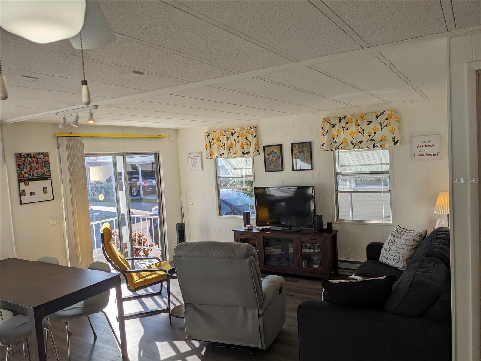 LAKESHORE MOBILE HOME PARK SUB - Residential