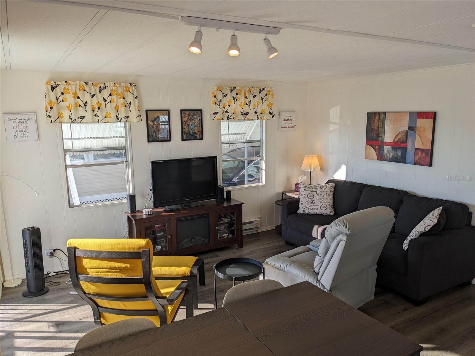 LAKESHORE MOBILE HOME PARK SUB - Residential