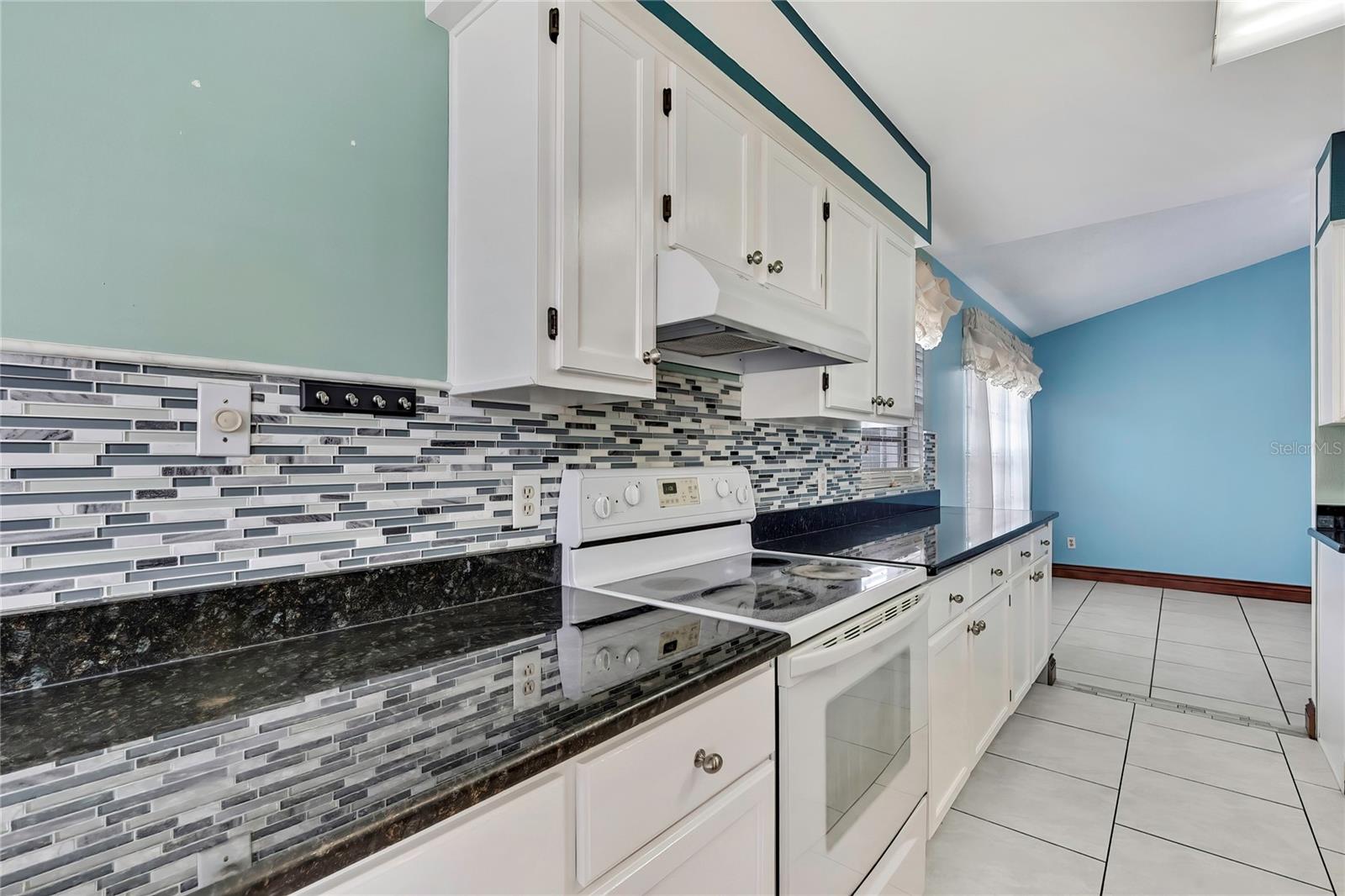 PROVIDENCE LAKES UNIT 111 PHAS - Residential