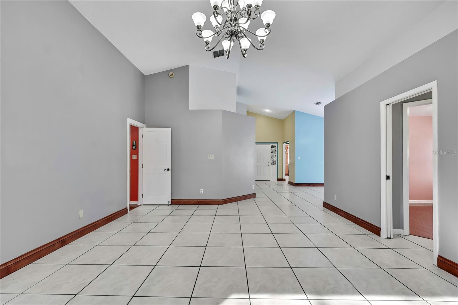 PROVIDENCE LAKES UNIT 111 PHAS - Residential