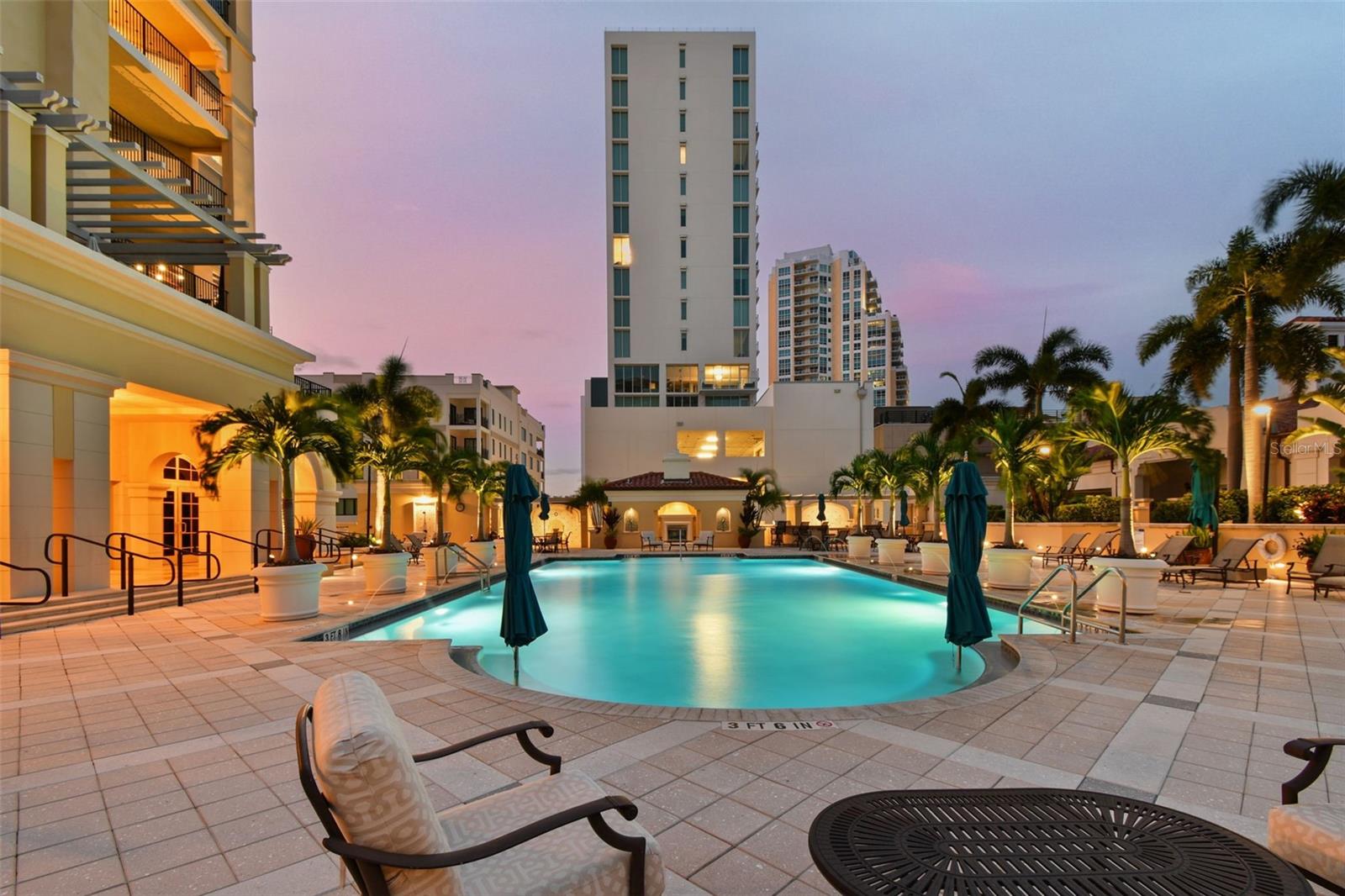 PARKSHORE PLAZA CONDO - Residential