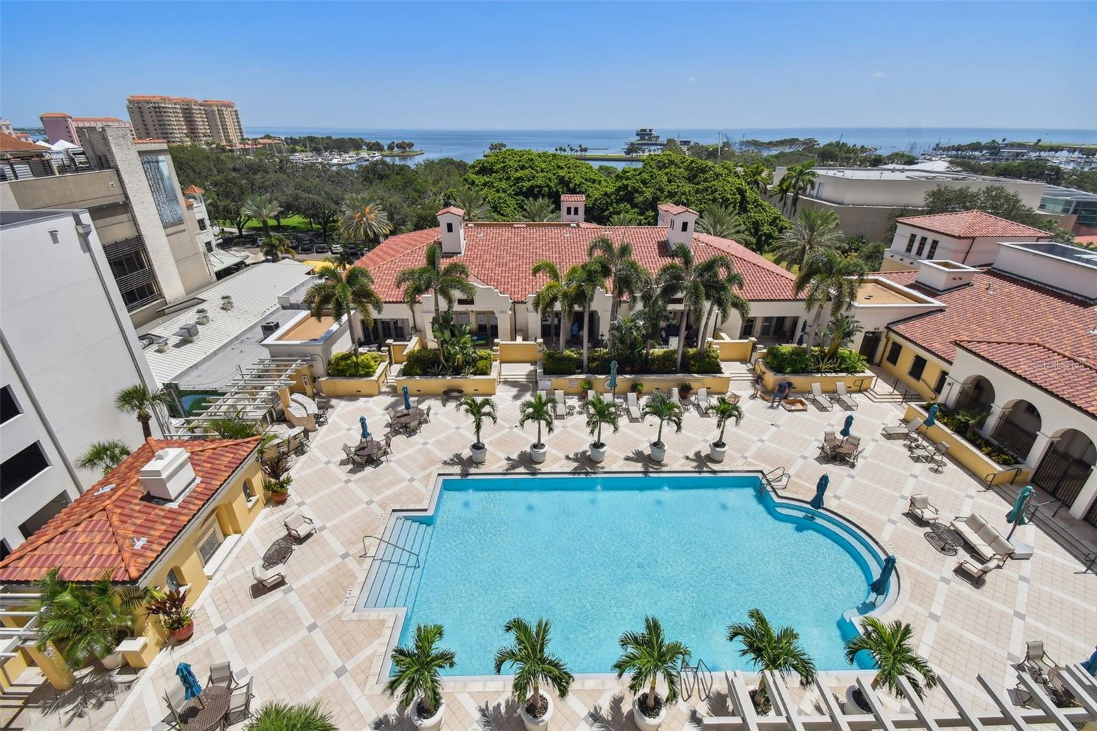 PARKSHORE PLAZA CONDO - Residential