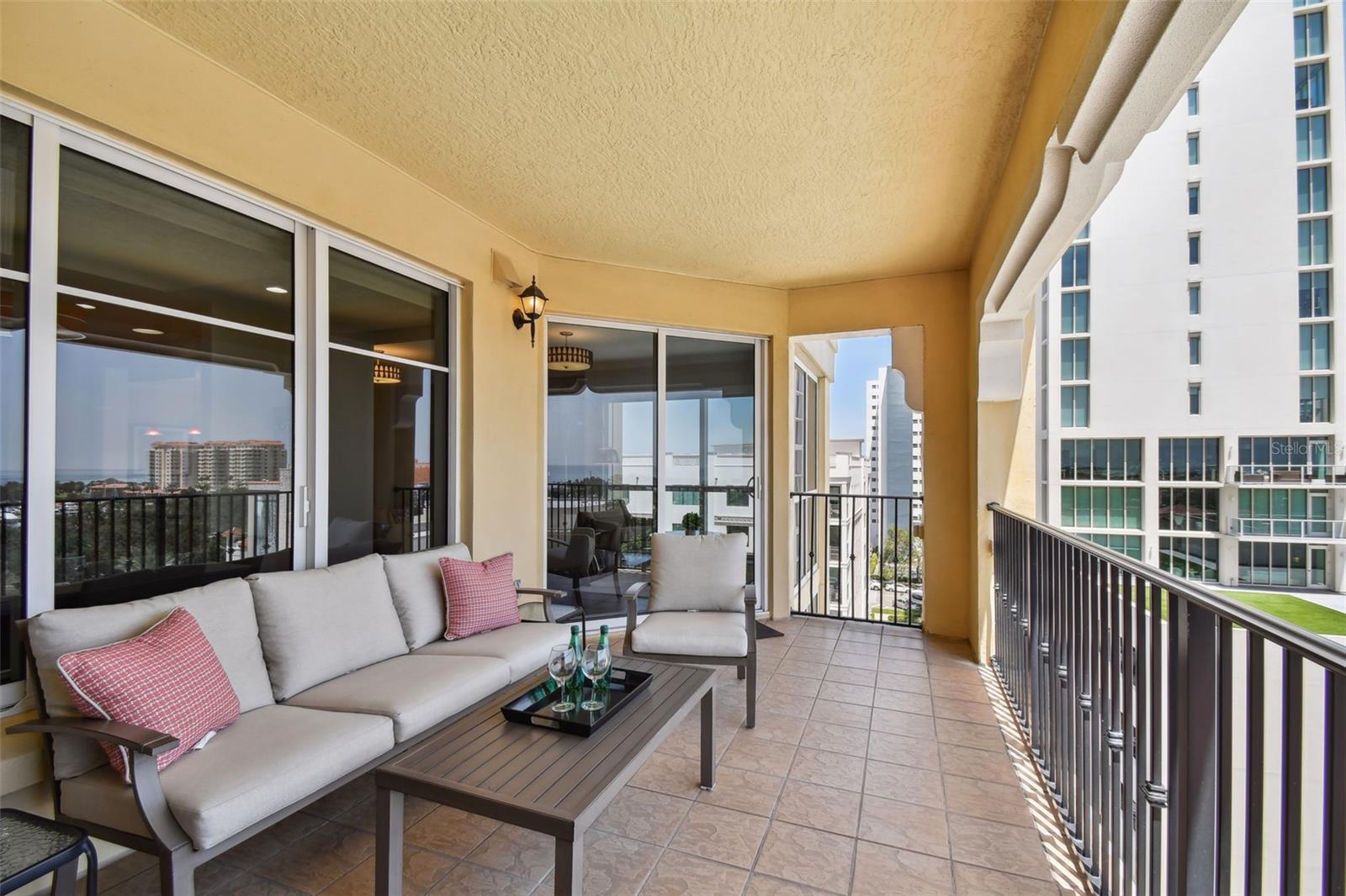 PARKSHORE PLAZA CONDO - Residential