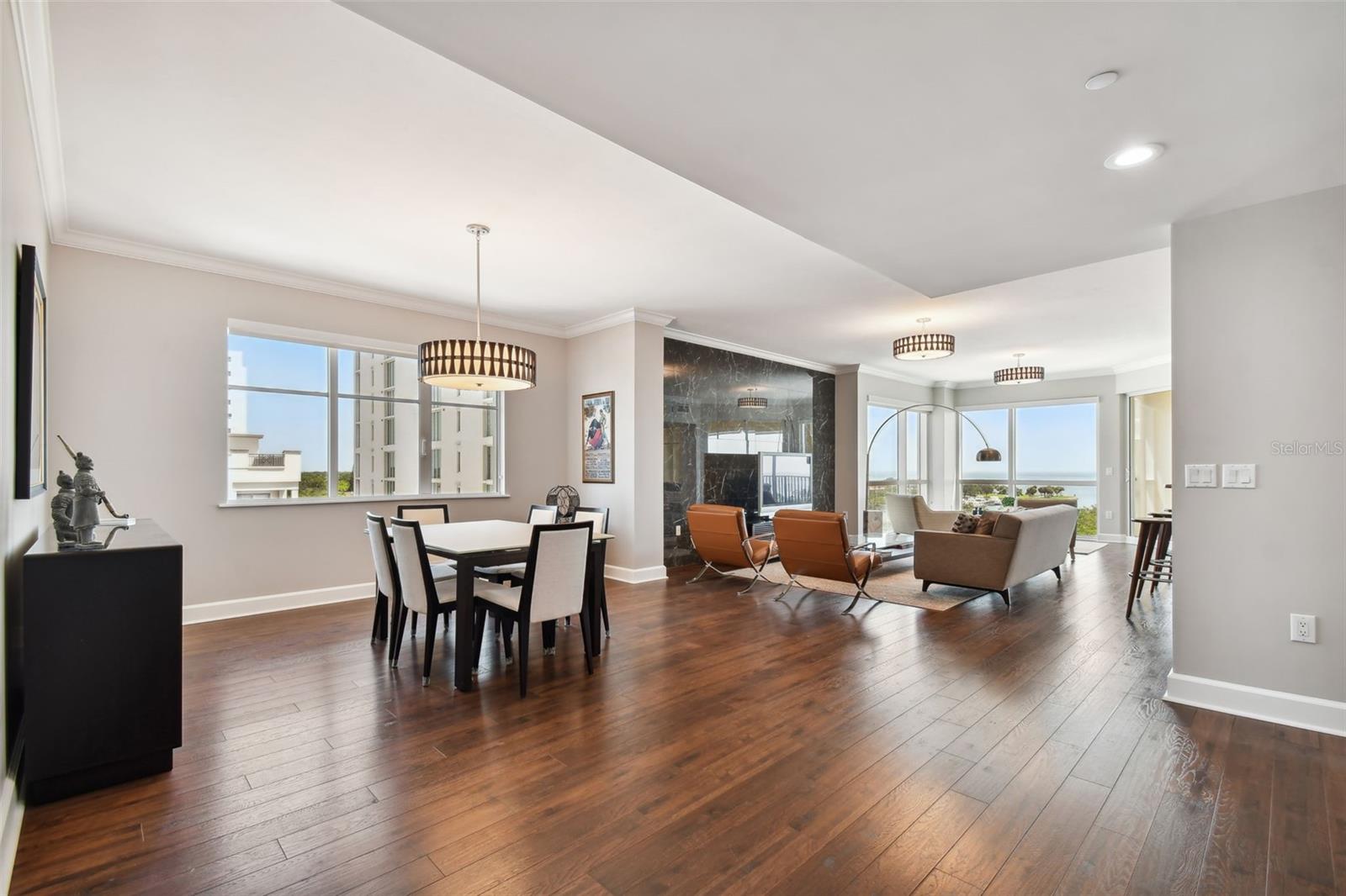 PARKSHORE PLAZA CONDO - Residential