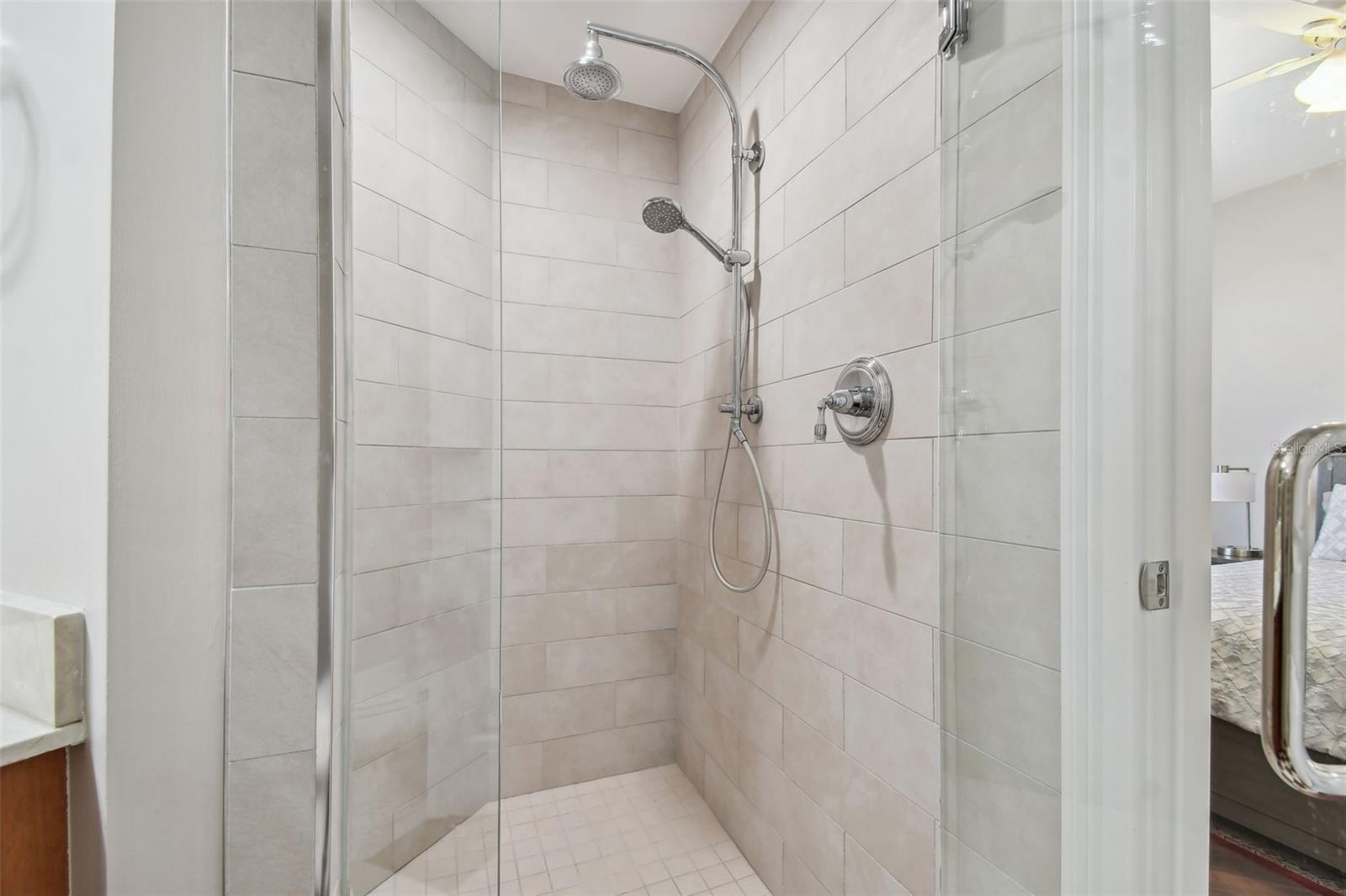 PARKSHORE PLAZA CONDO - Residential