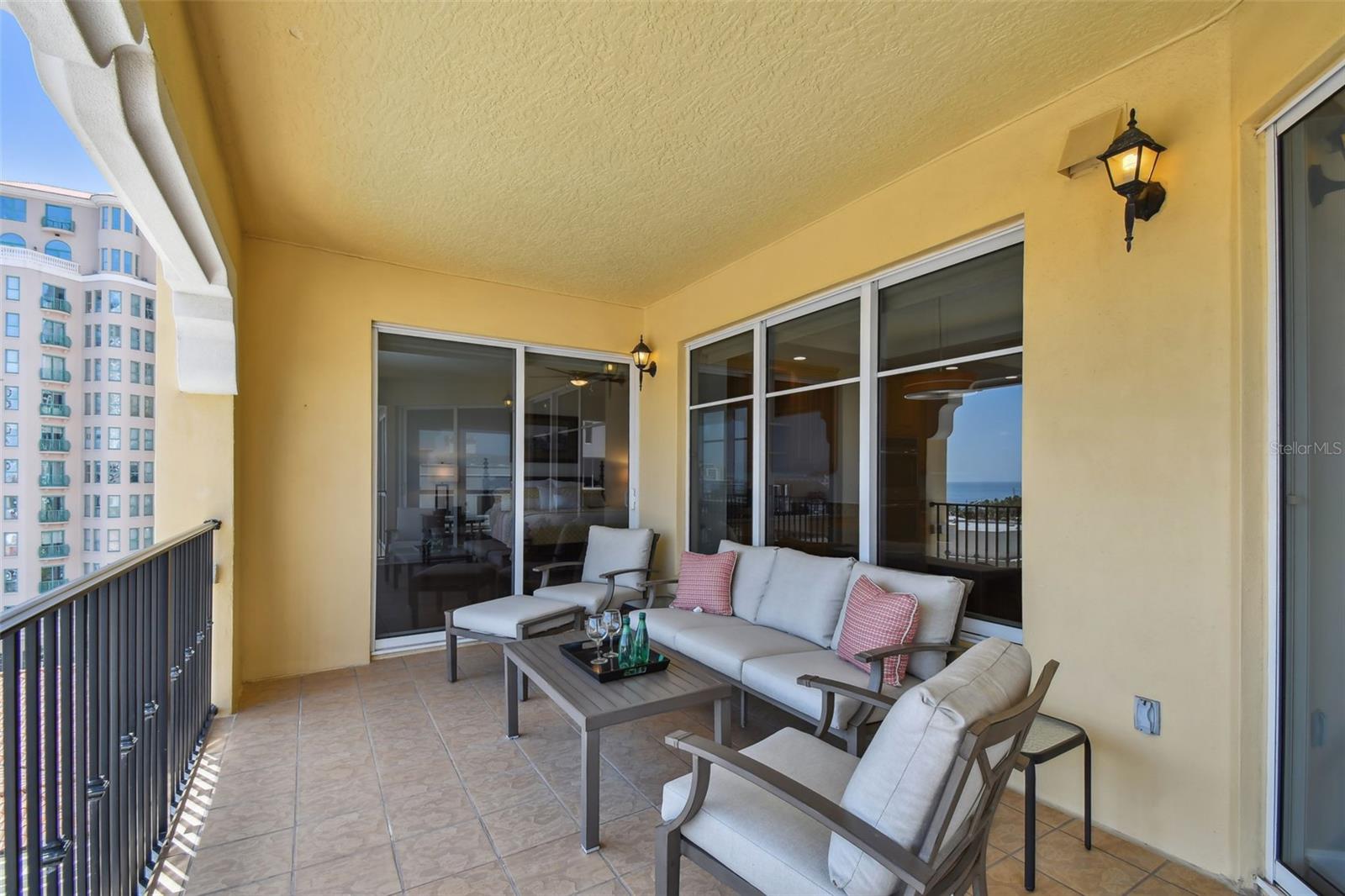 PARKSHORE PLAZA CONDO - Residential