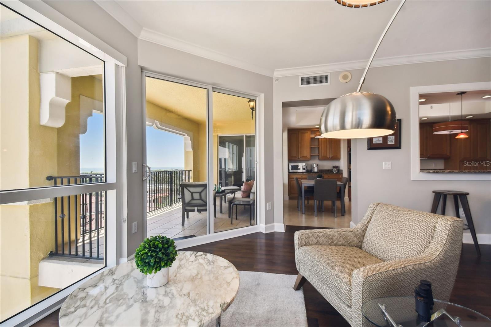 PARKSHORE PLAZA CONDO - Residential