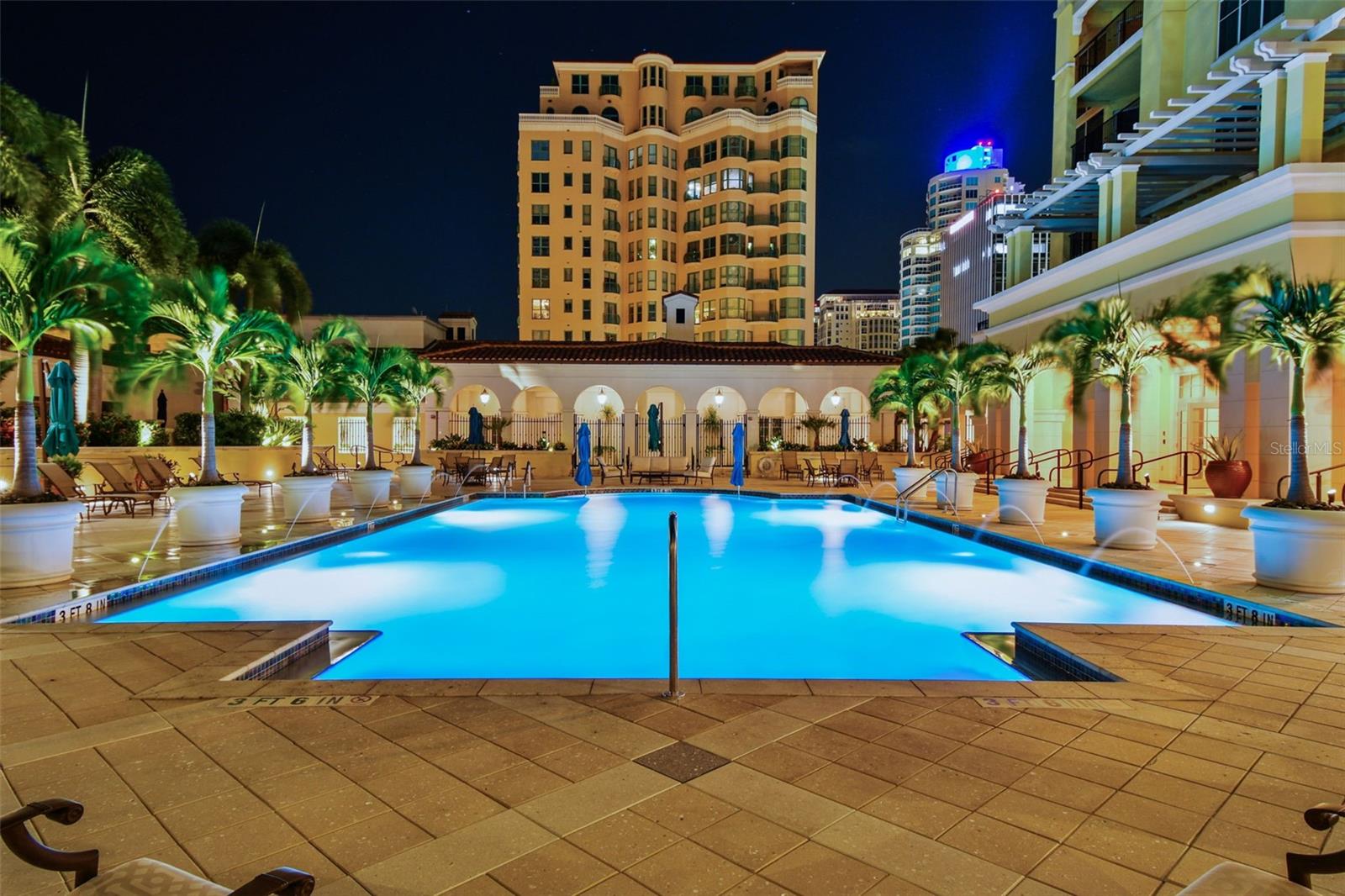 PARKSHORE PLAZA CONDO - Residential