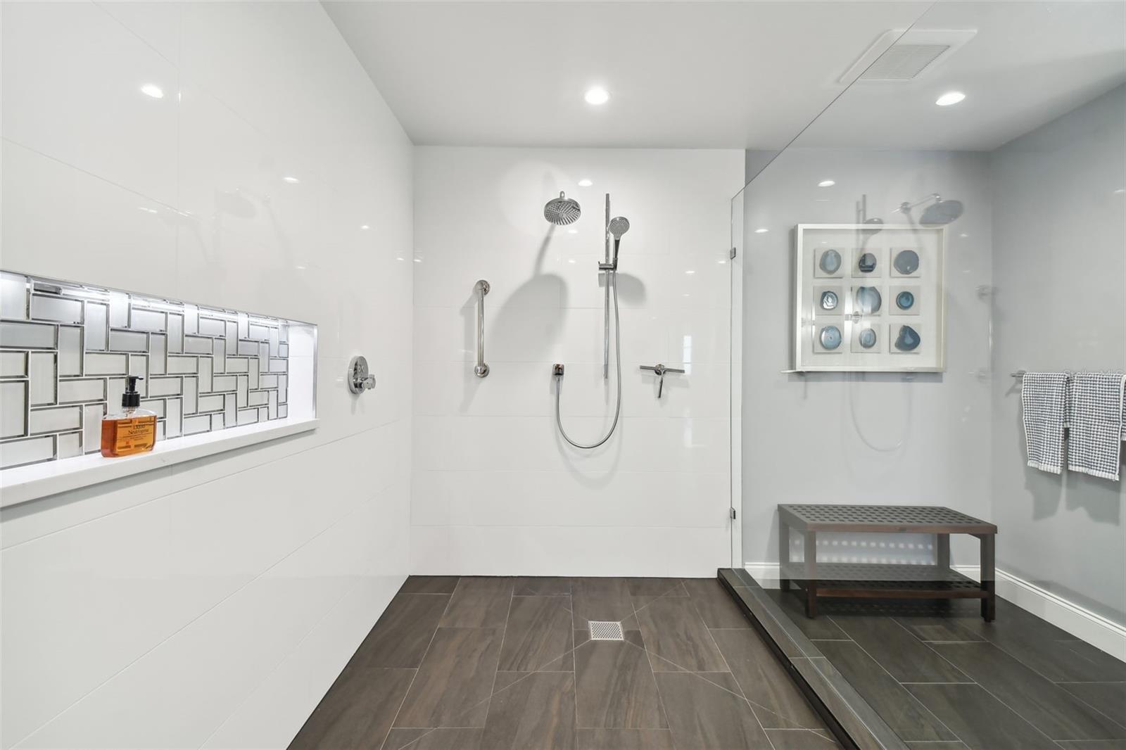 PARKSHORE PLAZA CONDO - Residential