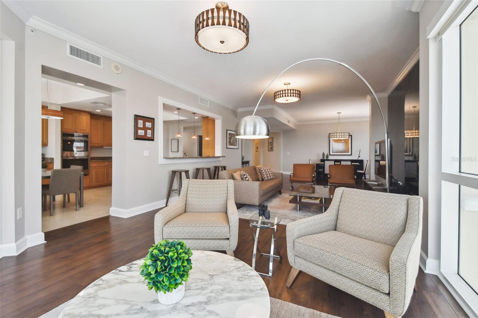 PARKSHORE PLAZA CONDO - Residential