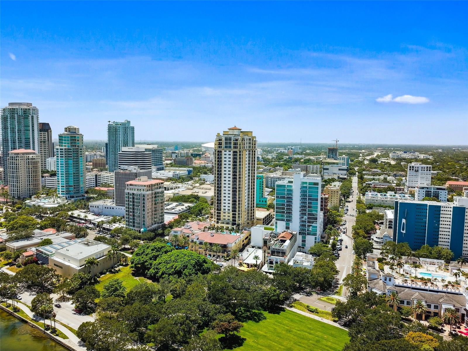 PARKSHORE PLAZA CONDO - Residential