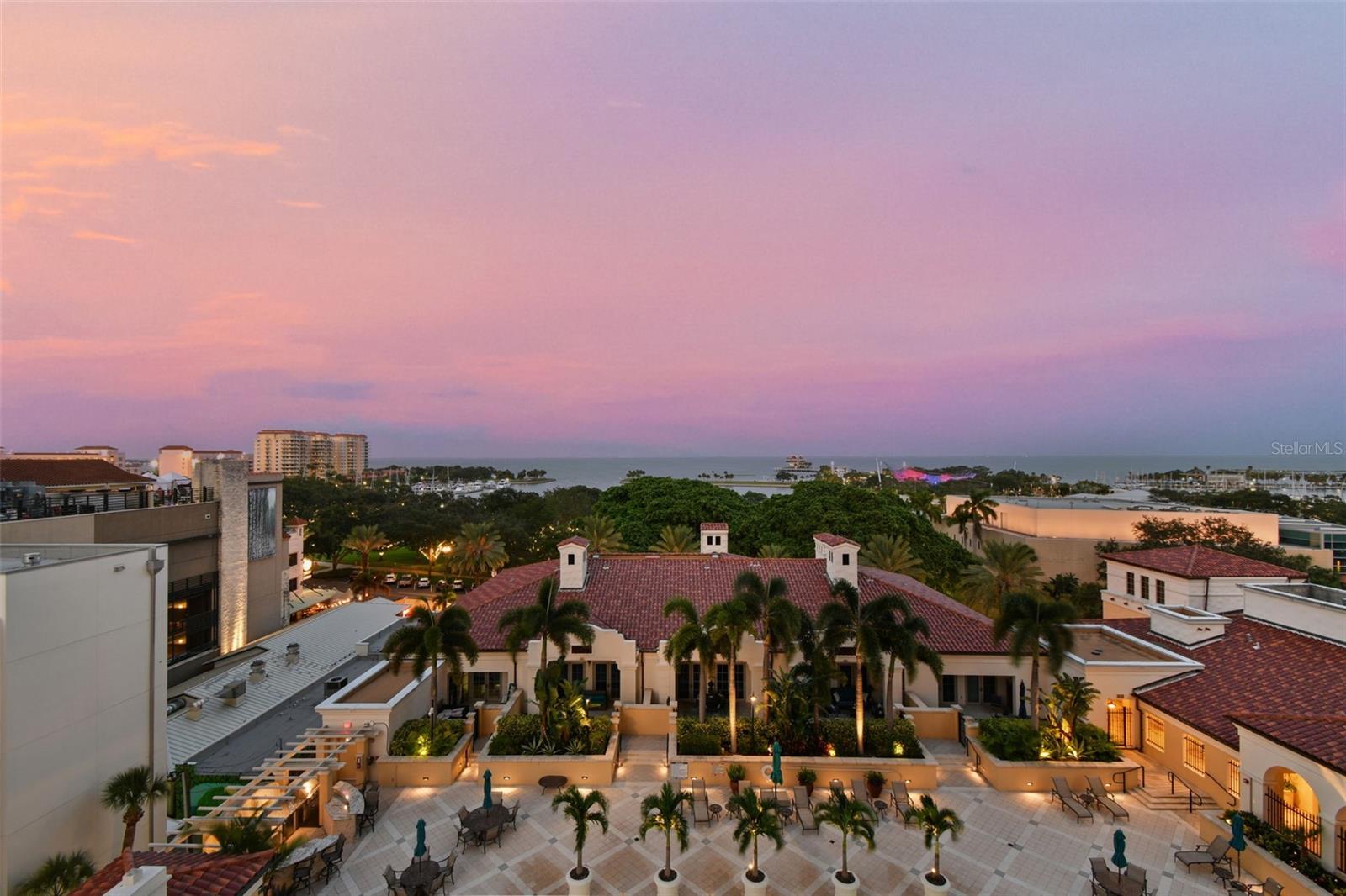 PARKSHORE PLAZA CONDO - Residential