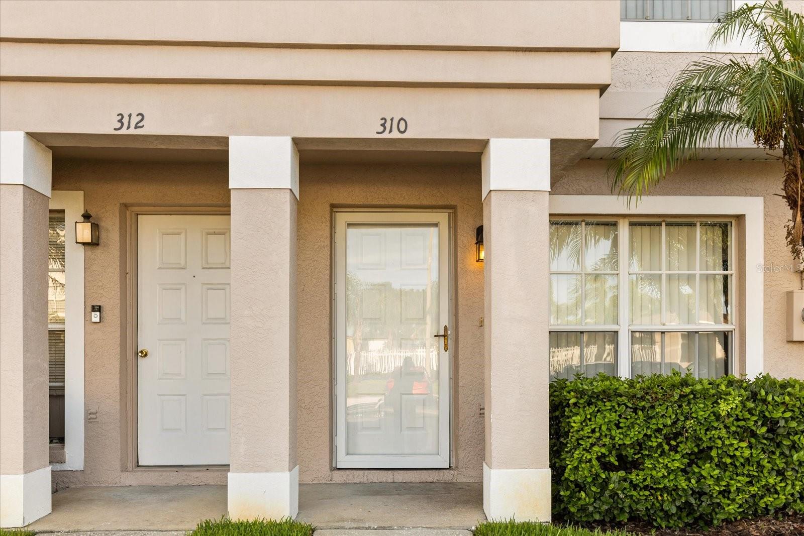 310 KENSINGTON LAKE CIRCLE