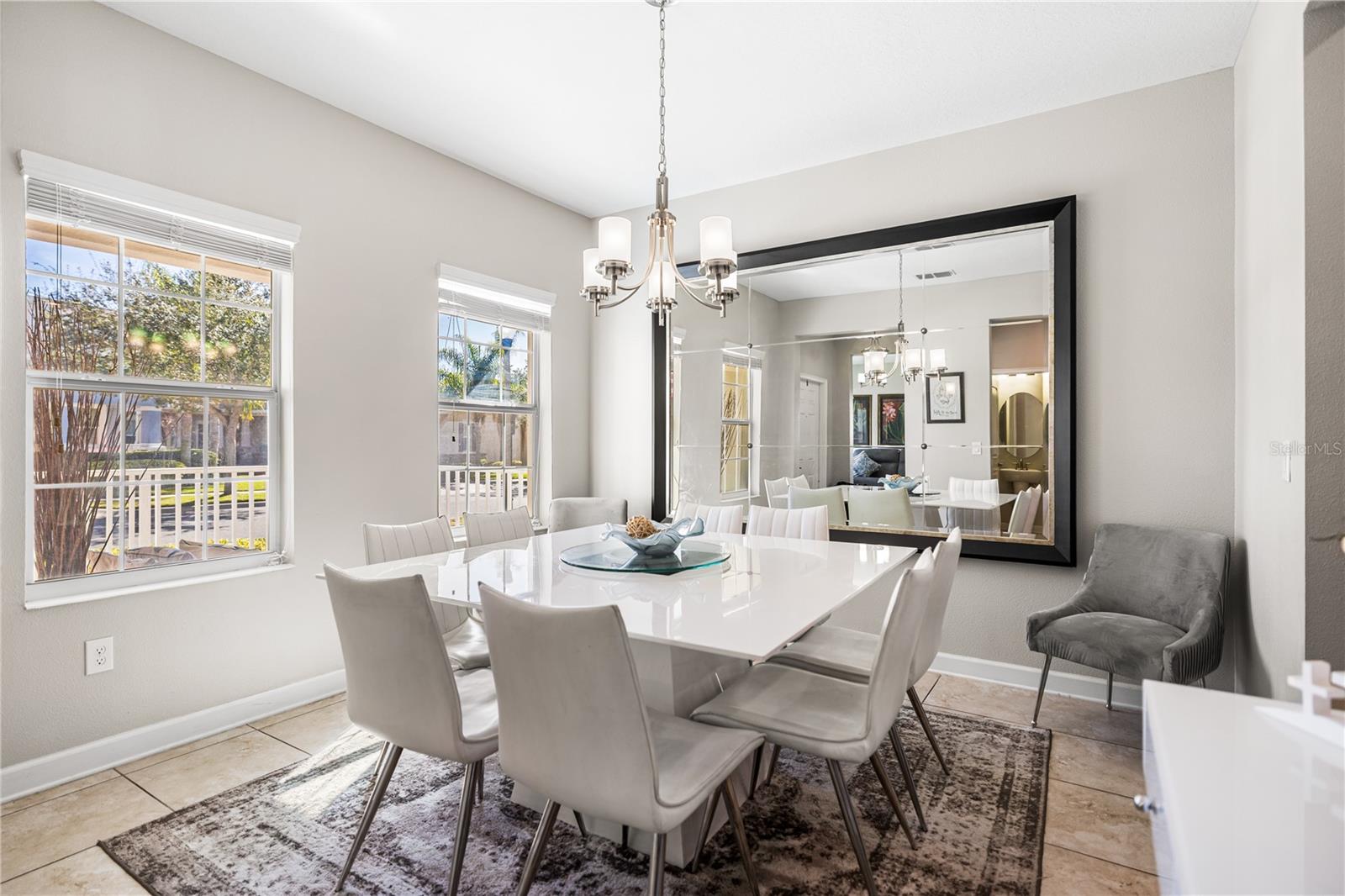 SIGNATURE LAKES PH 3B-4, 3B-5 & 3B-7 83/27 LOT 184 - Residential