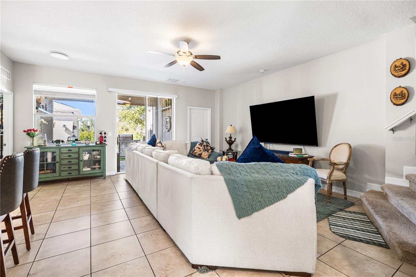 SIGNATURE LAKES PH 3B-4, 3B-5 & 3B-7 83/27 LOT 184 - Residential