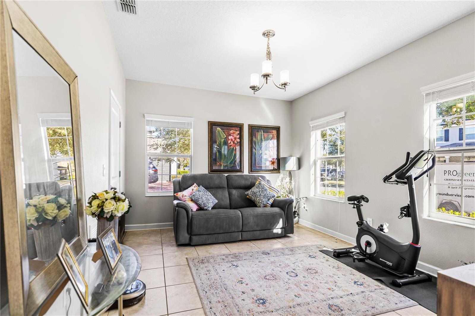 SIGNATURE LAKES PH 3B-4, 3B-5 & 3B-7 83/27 LOT 184 - Residential