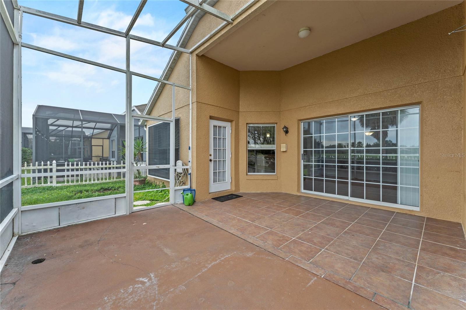 REMINGTON PH 01 TR F - Residential Lease