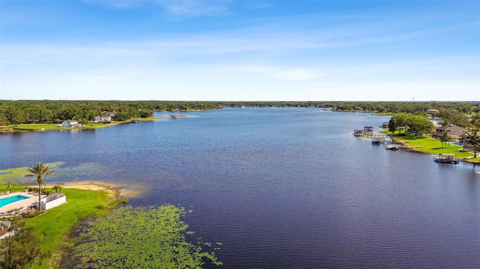 WHISPERING OAKS - Residential