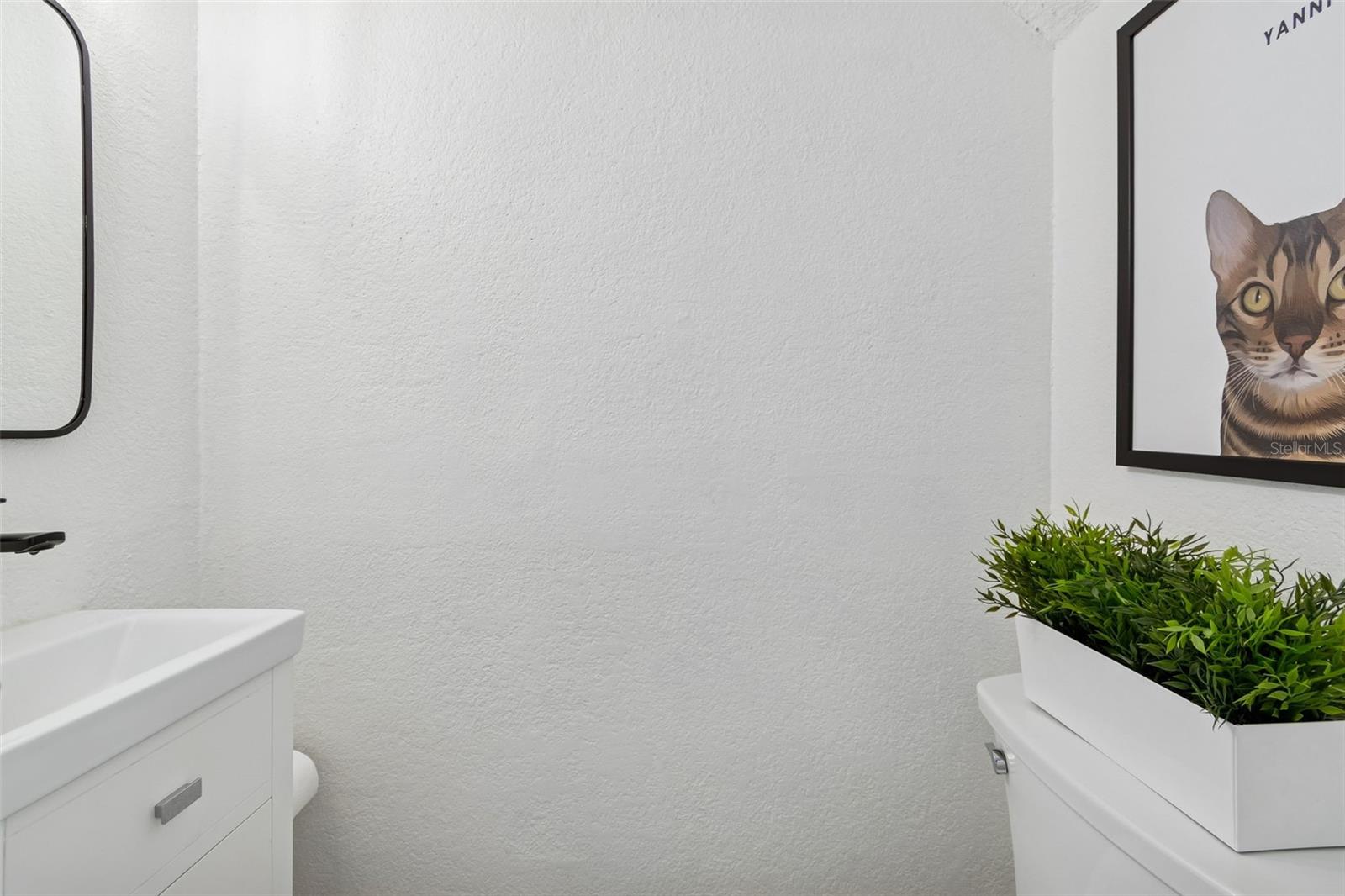 WHISPERING OAKS - Residential