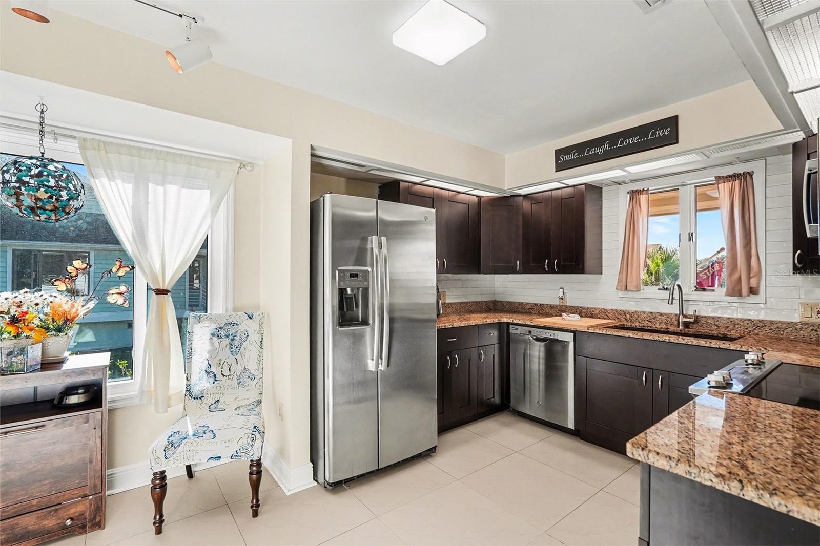 POINTE ALEXIS SOUTH - Residential