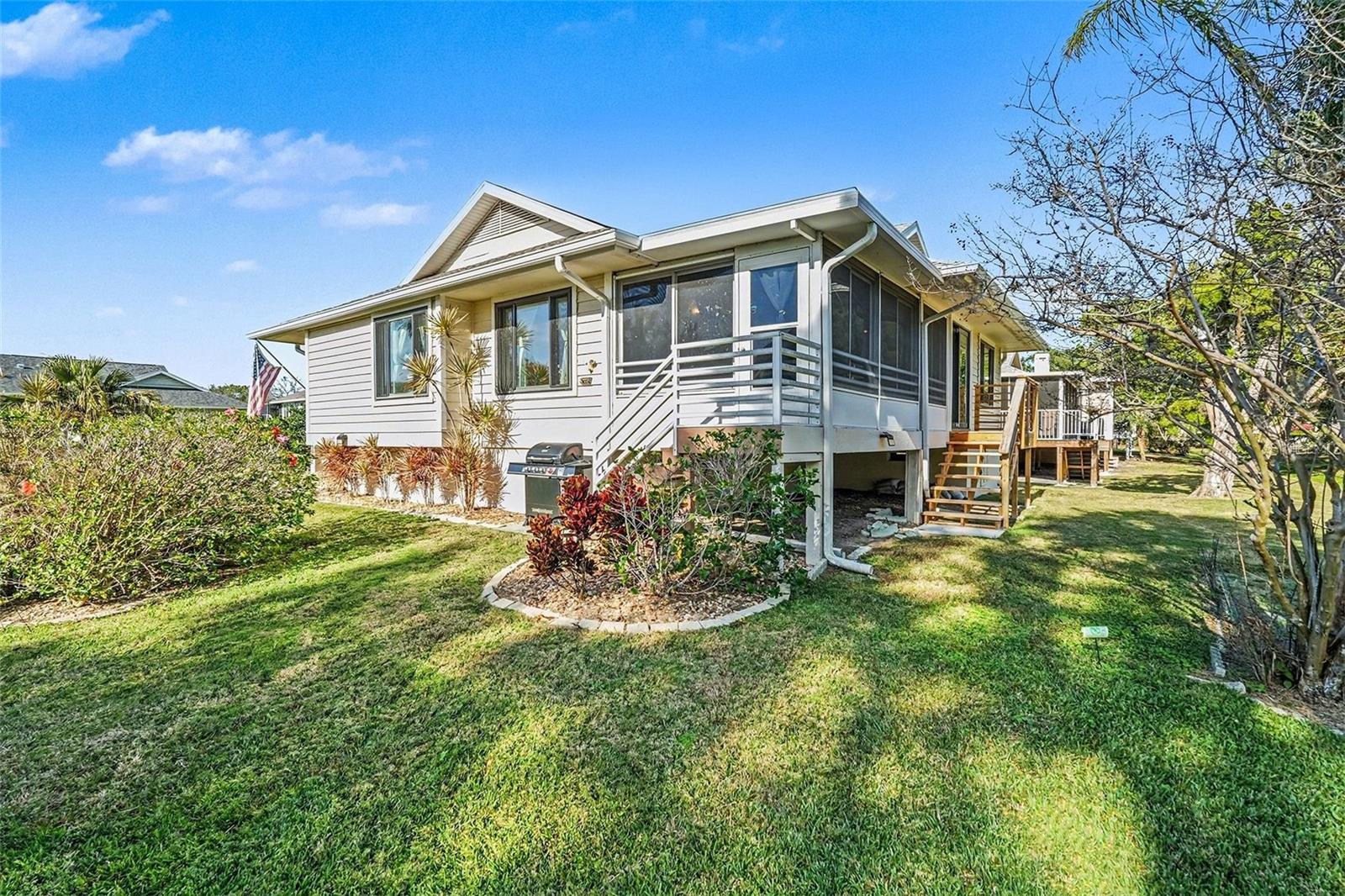 POINTE ALEXIS SOUTH - Residential