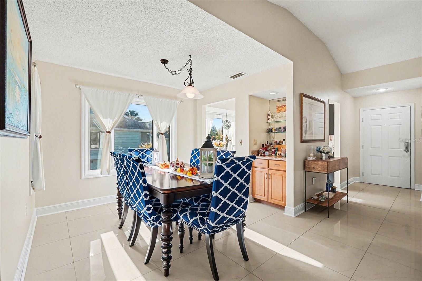 POINTE ALEXIS SOUTH - Residential