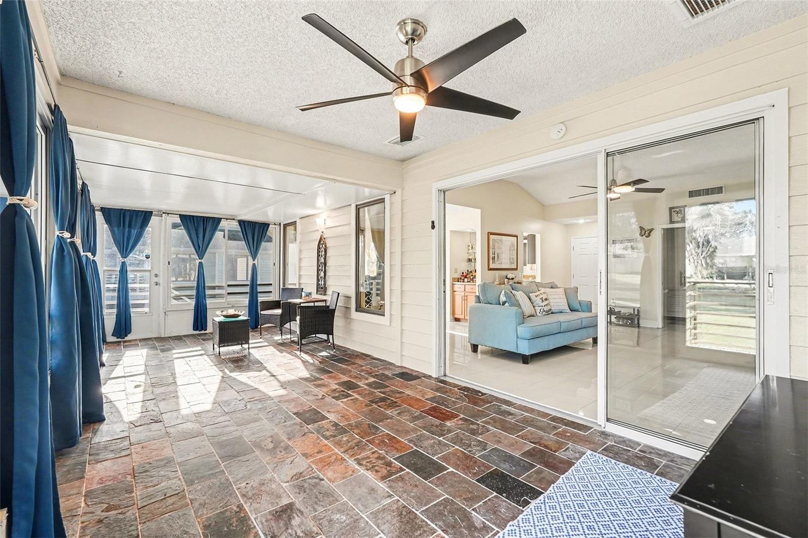 POINTE ALEXIS SOUTH - Residential