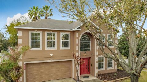 Photo of 313 Azores Place, Groveland, FL 34736 (MLS # G5109137)