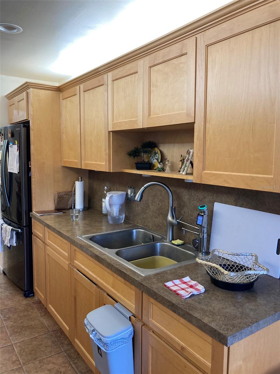 TERRACE PARK OF FIVE TOWNS - Residential Lease