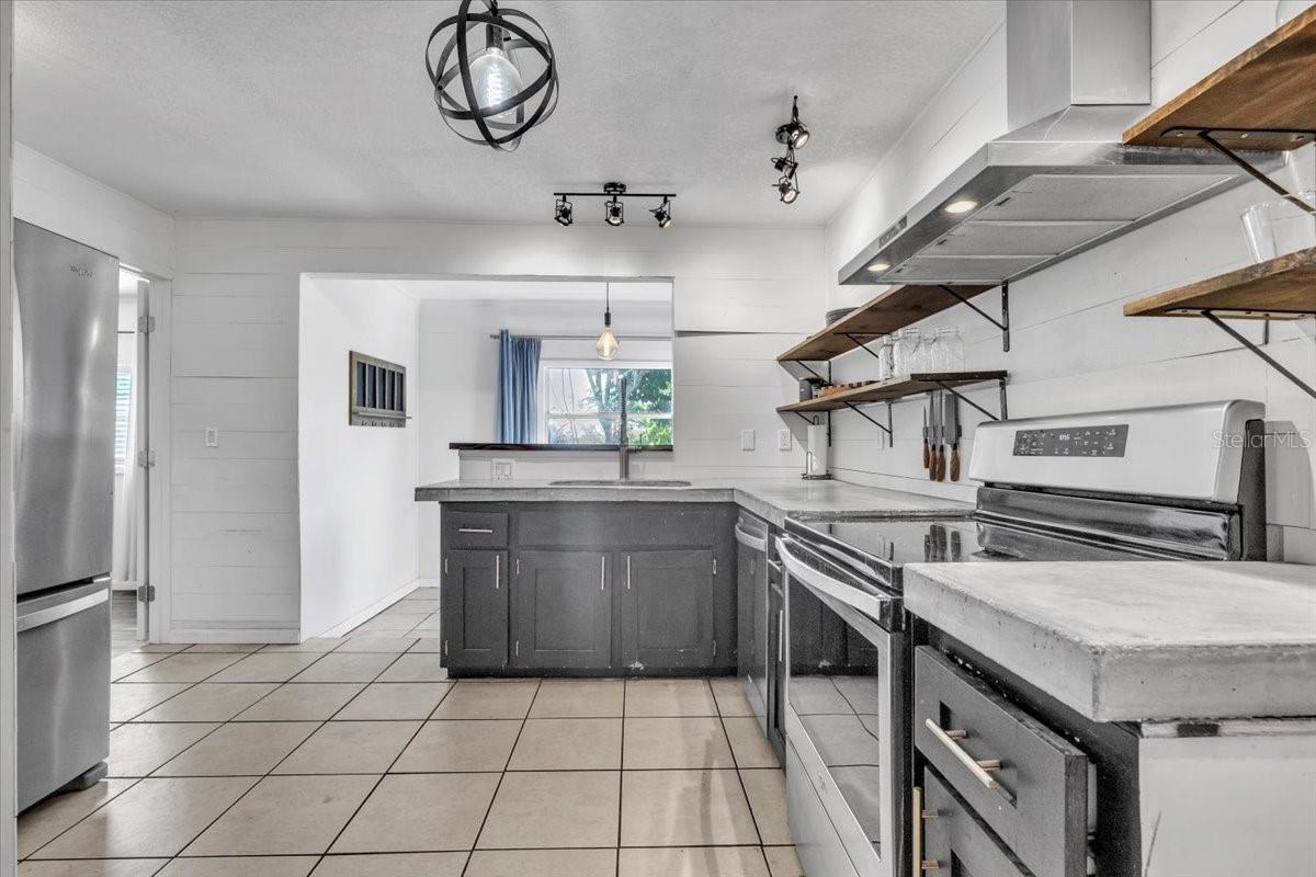 PUNTA GORDA ISLES SEC 23 - Residential