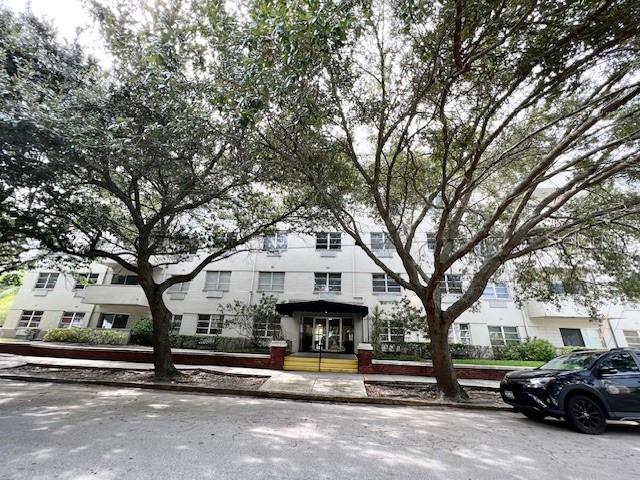 HYDE PARK TOWERS A CONDO - Residential Lease