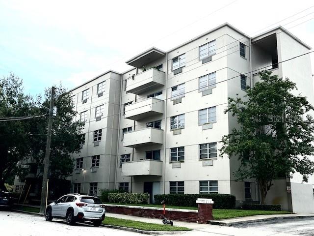 HYDE PARK TOWERS A CONDO - Residential Lease