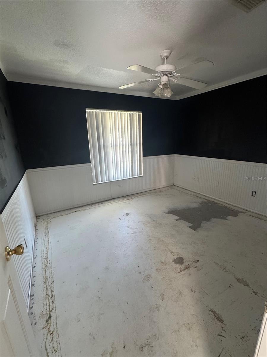 REAGANS RUN - Residential Lease