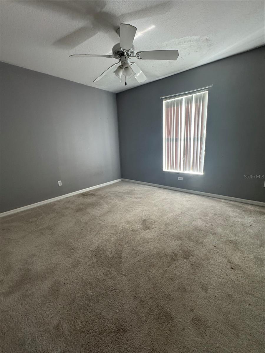 REAGANS RUN - Residential Lease