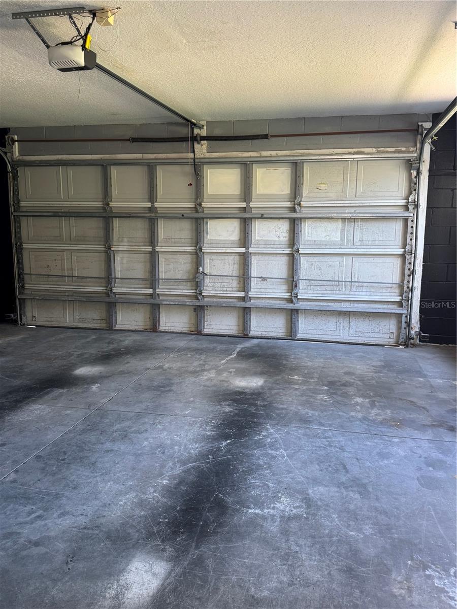 REAGANS RUN - Residential Lease