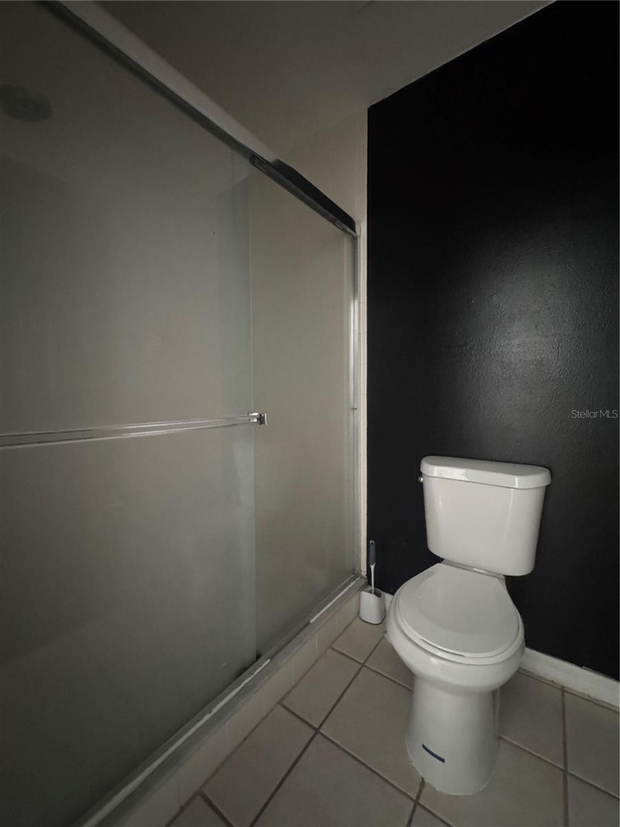 REAGANS RUN - Residential Lease