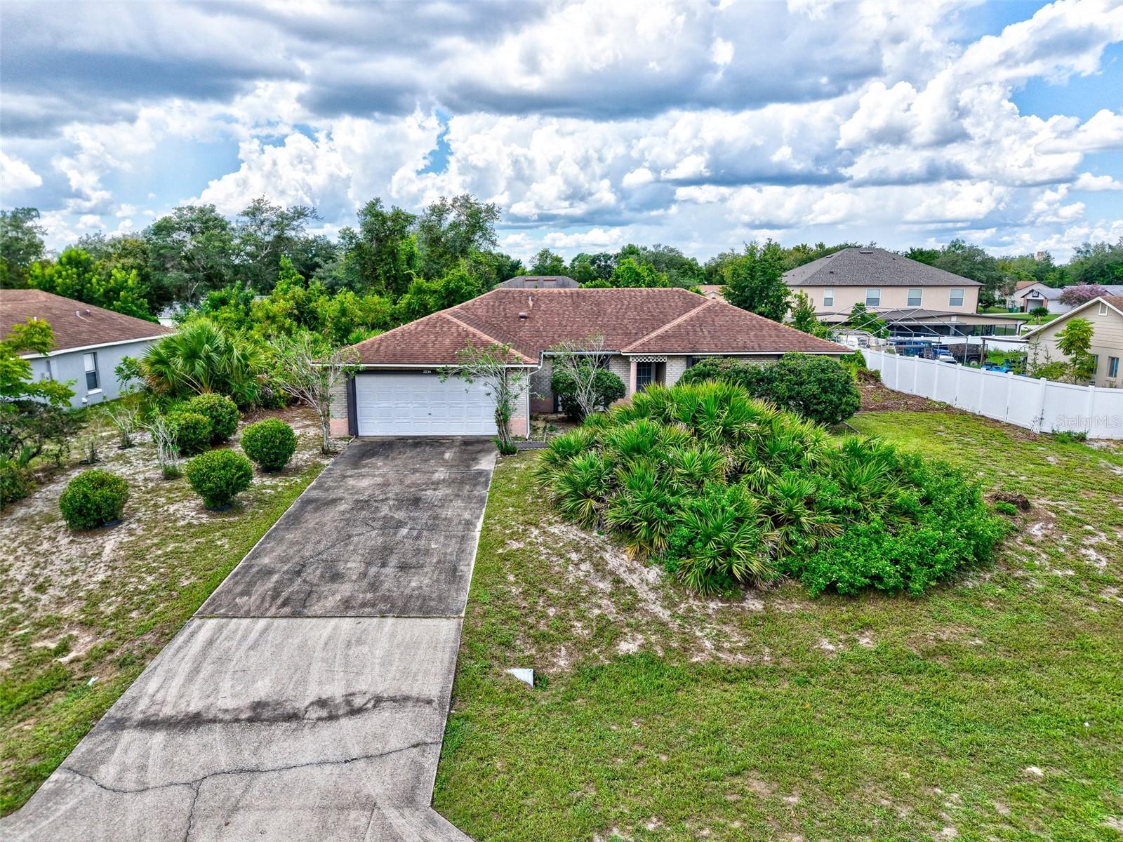 Discover the potential in this spacious 3/2 home that can EASILY be turned into a 4 bedroom! Offering solid bones and a great layout, this property is perfect for buyers looking to put their personal touch on a home. With ample living space, a large yard, and a desirable location near schools, shopping, and major highways, this home is ideal for both investors and homeowners ready to create their dream space. Don’t miss the opportunity to unlock the value and make this property truly shine!
*Buyer is responsible for inspection and 4 pt repairs*