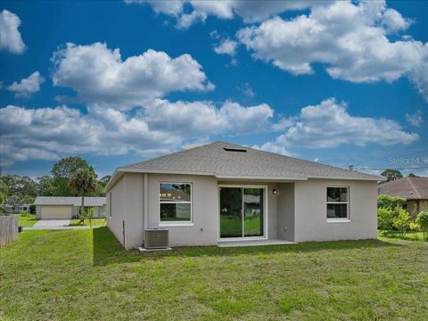 A home in PALM COAST