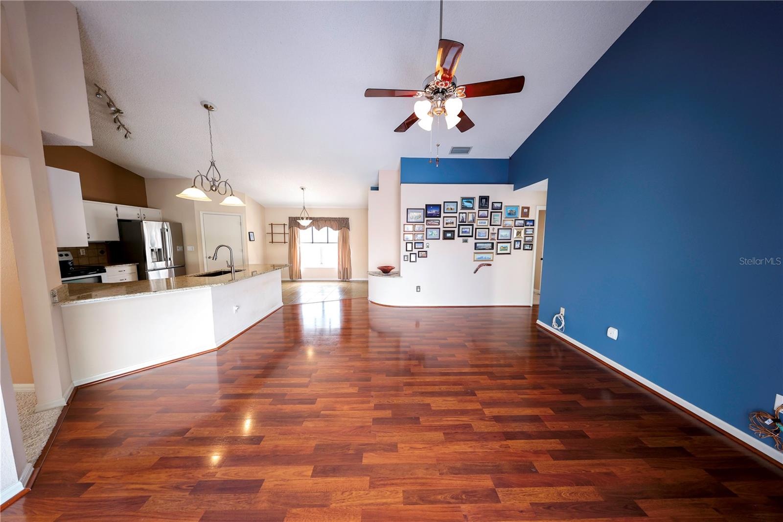 LINDFIELDS UNIT 3 - Residential