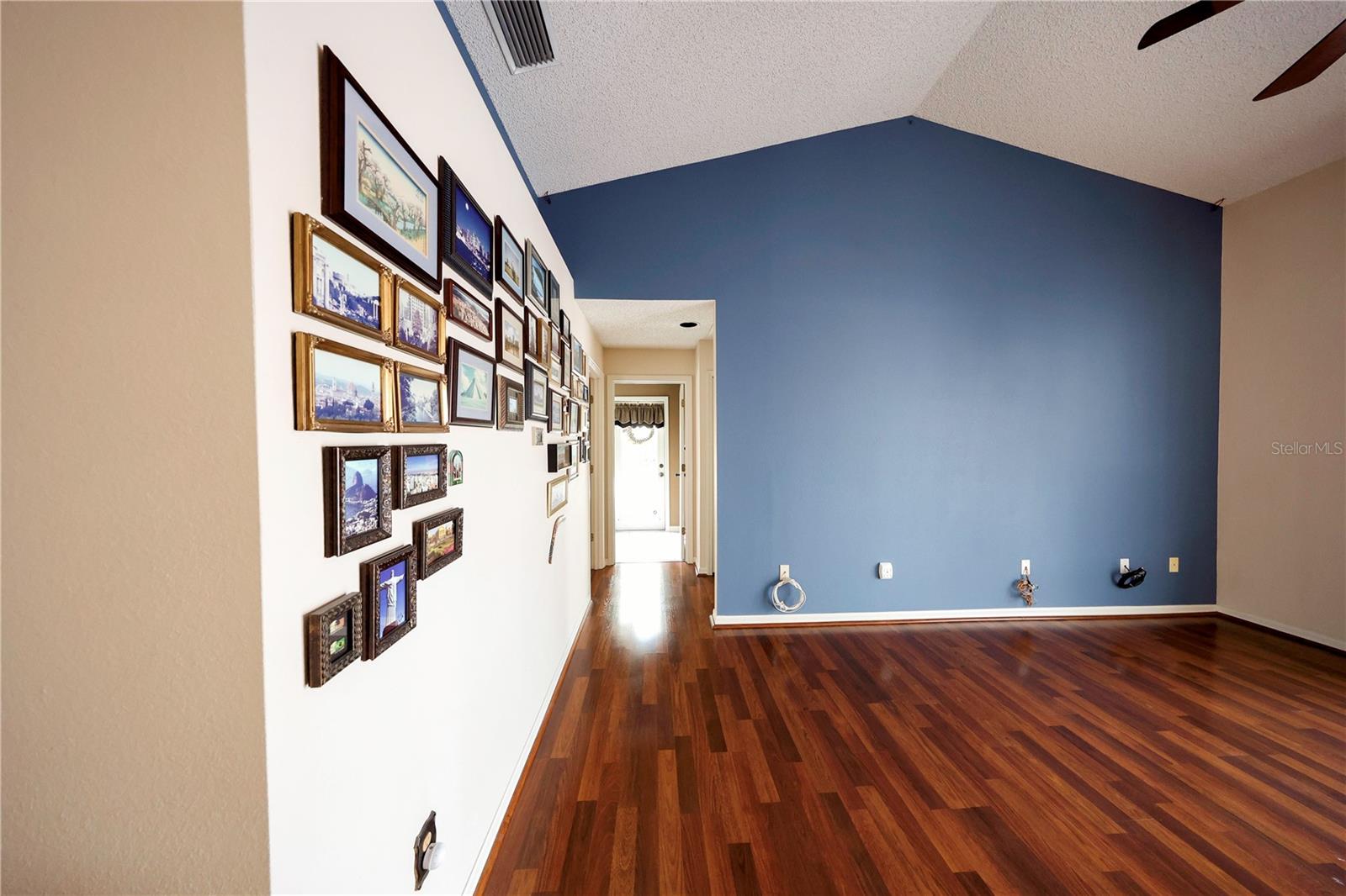 LINDFIELDS UNIT 3 - Residential