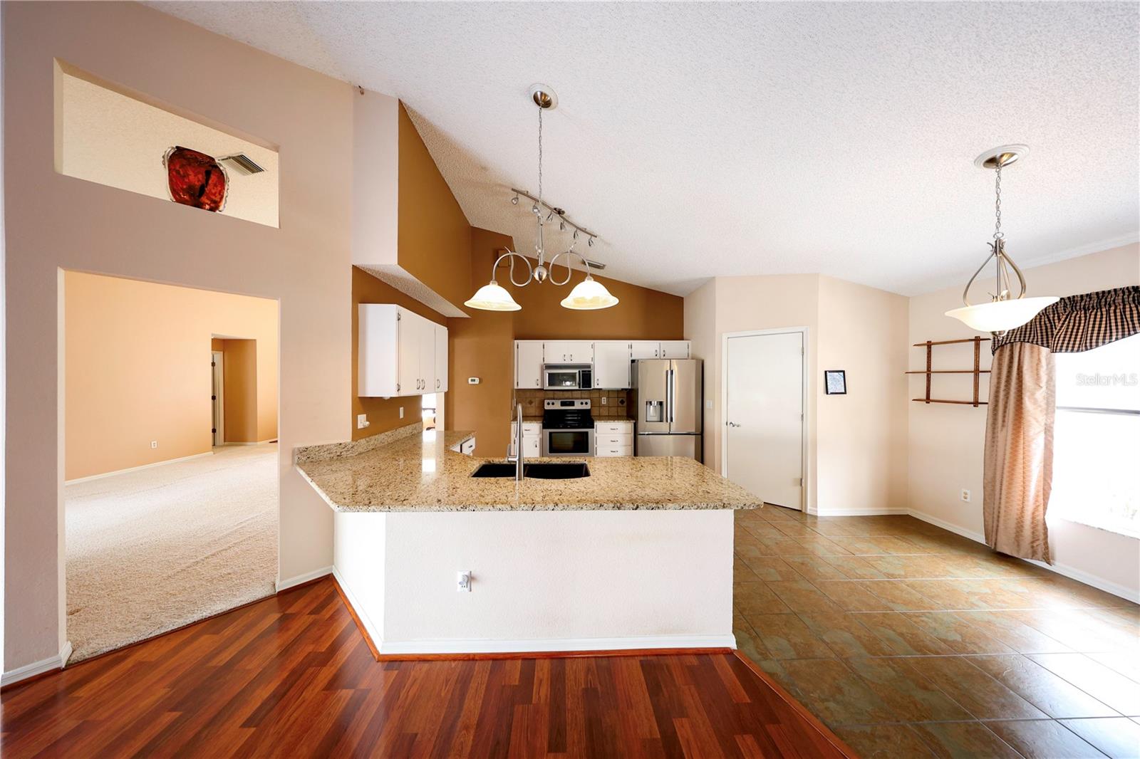 LINDFIELDS UNIT 3 - Residential