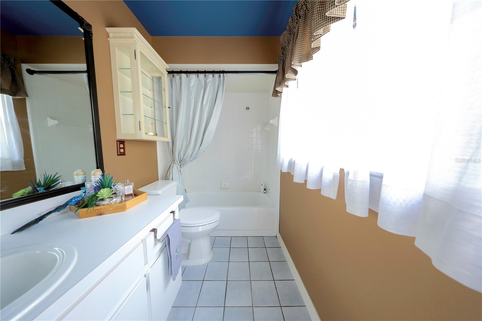 LINDFIELDS UNIT 3 - Residential