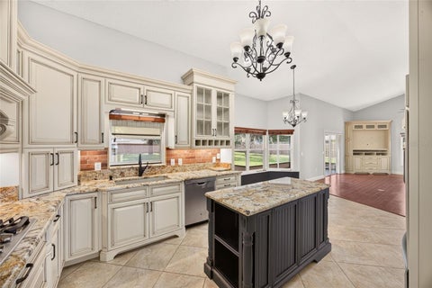 Tiny photo for 6222 NE 57th Place, Silver Springs, FL 34488 (MLS # OM734889)