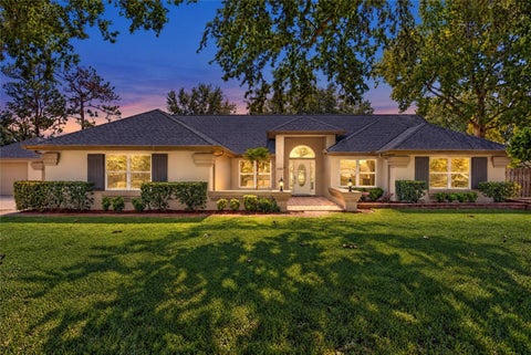 Photo of 6222 NE 57th Place, Silver Springs, FL 34488 (MLS # OM734889)