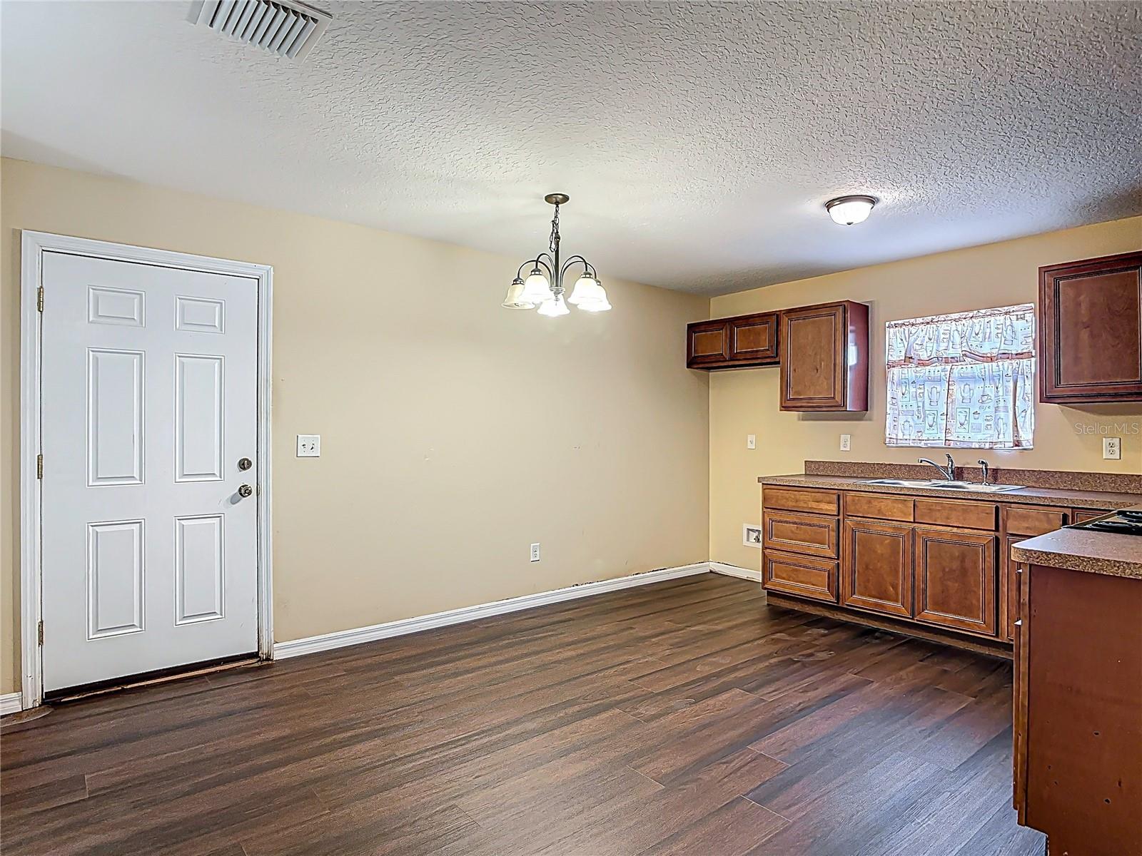 COLEE 18-17-34 - Residential